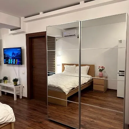 Cozy Apartment With Self Check-In Near Promenada Mall And Verdi Park 布加勒斯特 Exterior photo