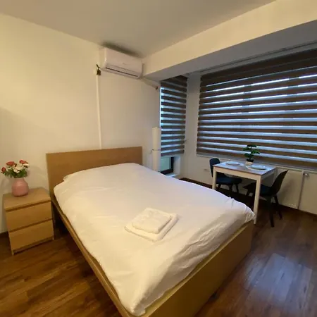 Cozy Apartment With Self Check-In Near Promenada Mall And Verdi Park 布加勒斯特 Exterior photo