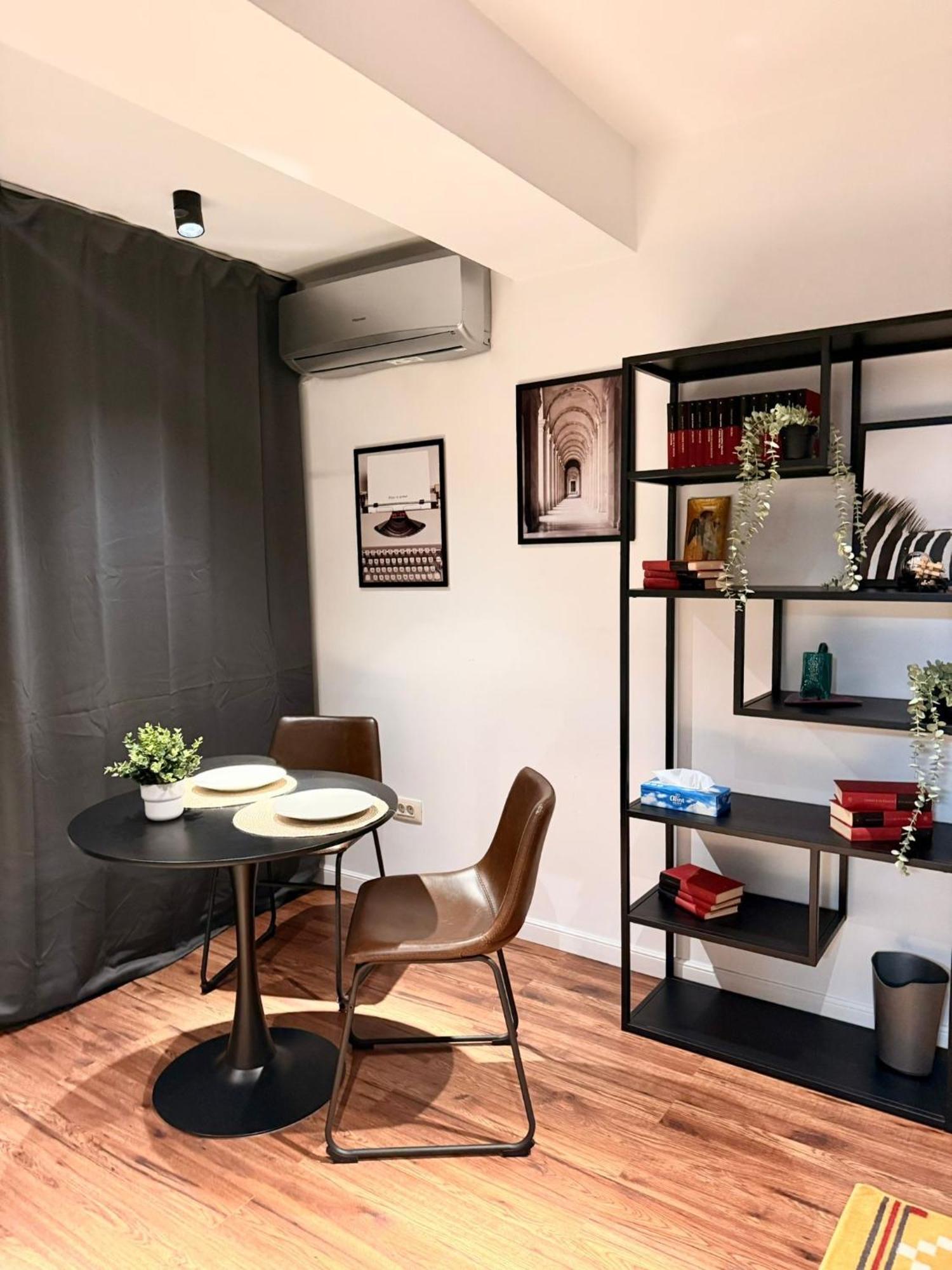 Cozy With Self Check-in Near Promenada Mall And Verdi Park 公寓